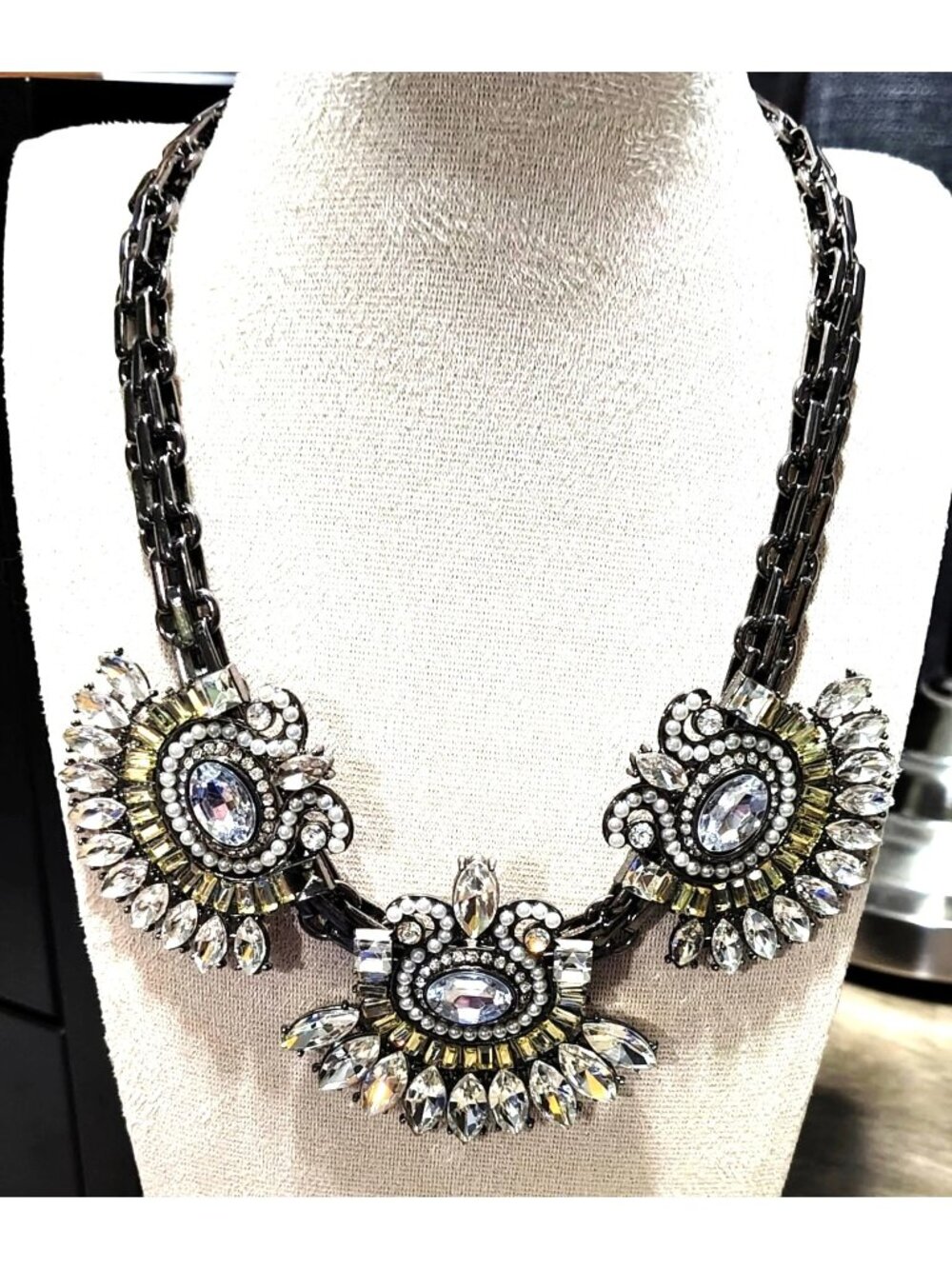 Gunmetal Gray Rhinestone Crystal Bib Cluster Fan Statement Necklace Chunky Glam